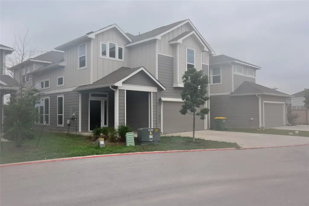 12008 Corsicana Trail 22, Manor