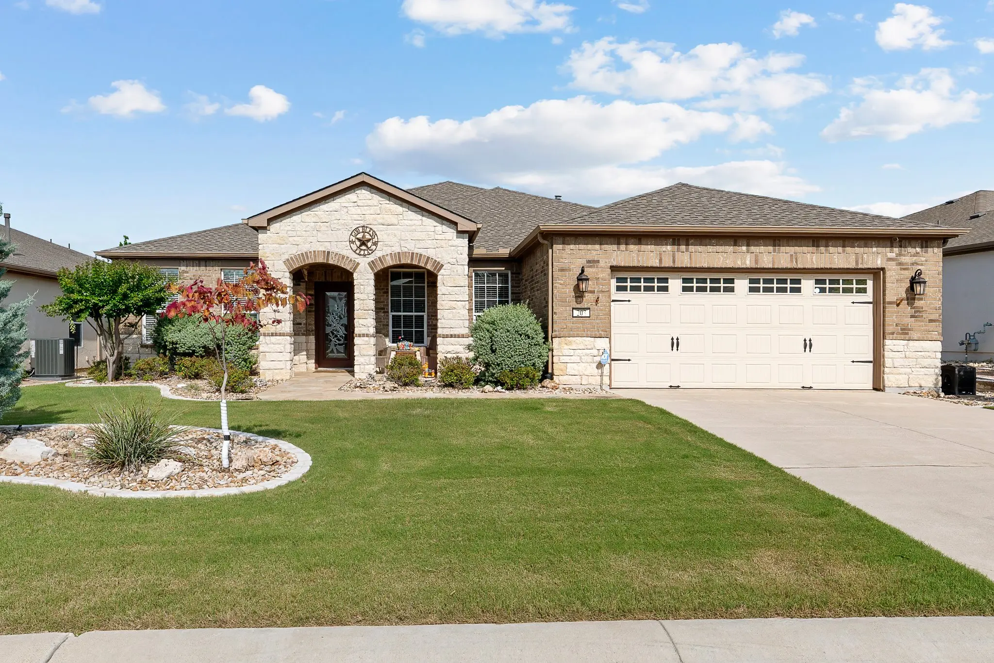Photo of Listing #5309752