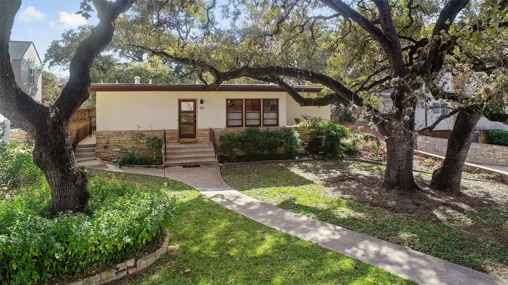1511 Chelsea Lane, Austin