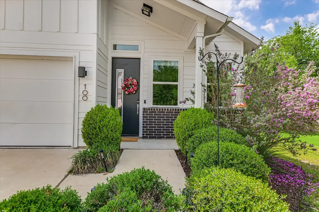 100 Virtus Bend, Austin