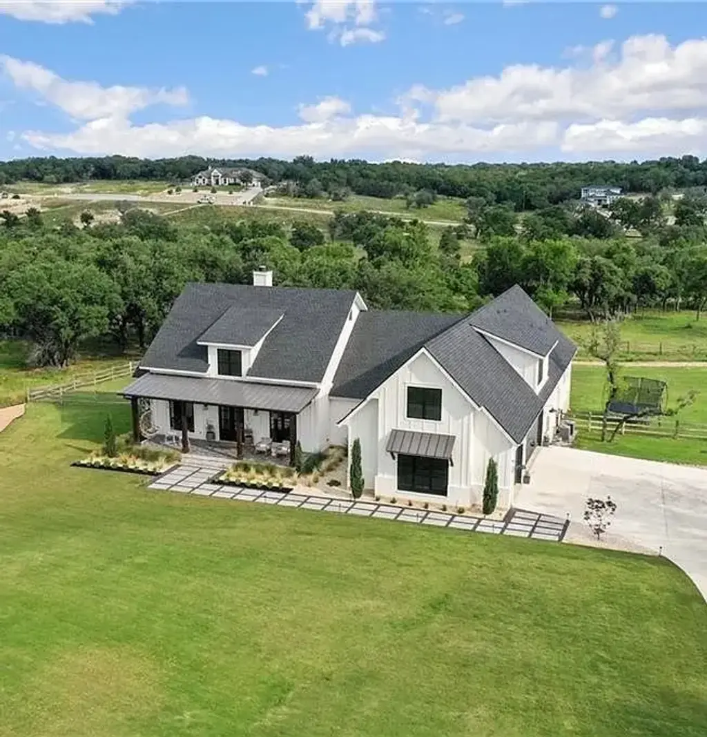 212 San Gabriel Hideaway Cove, Liberty Hill
