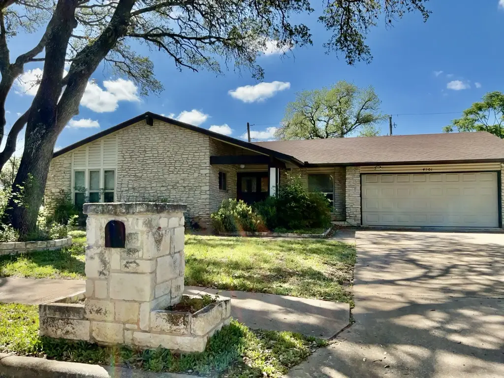 4901 Wing Road, Austin
