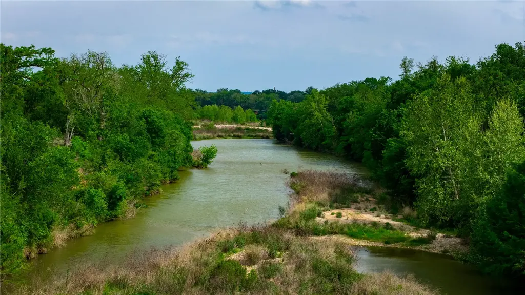 11290 E Us Highway 290, Fredericksburg