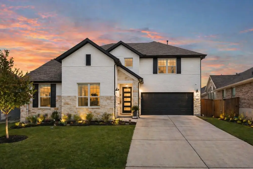 305 Painted Creek Way, Kyle