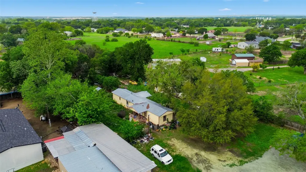 2 Skylark Drive, Martindale