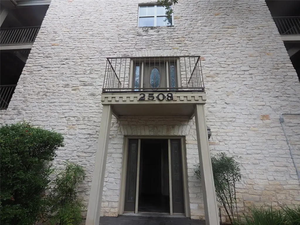 2508 Enfield Road 10, Austin