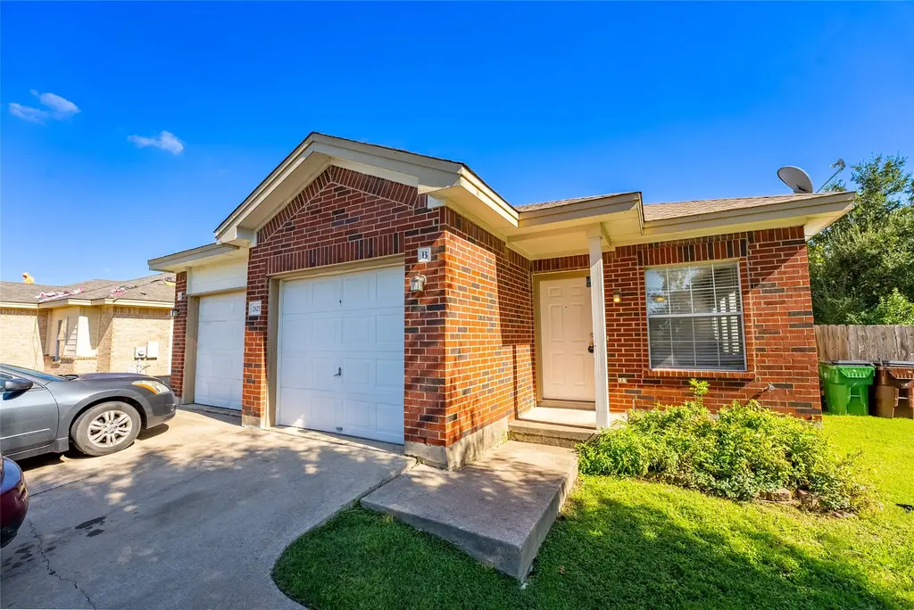 2825 Southampton Way B, Round Rock