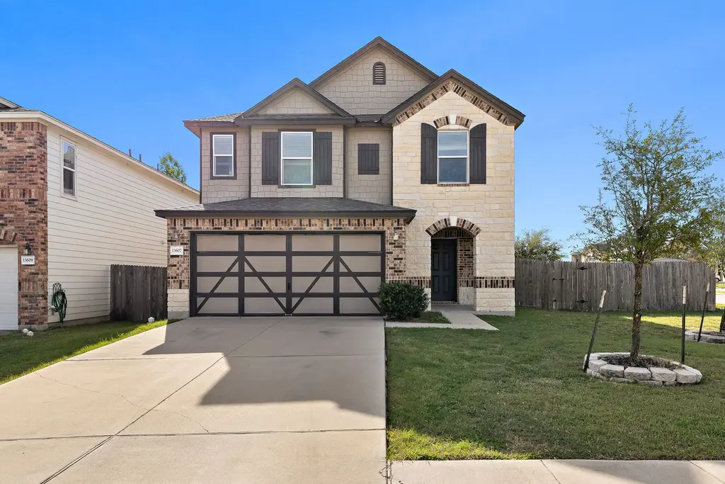 13607 Abraham Lincoln Street, Manor