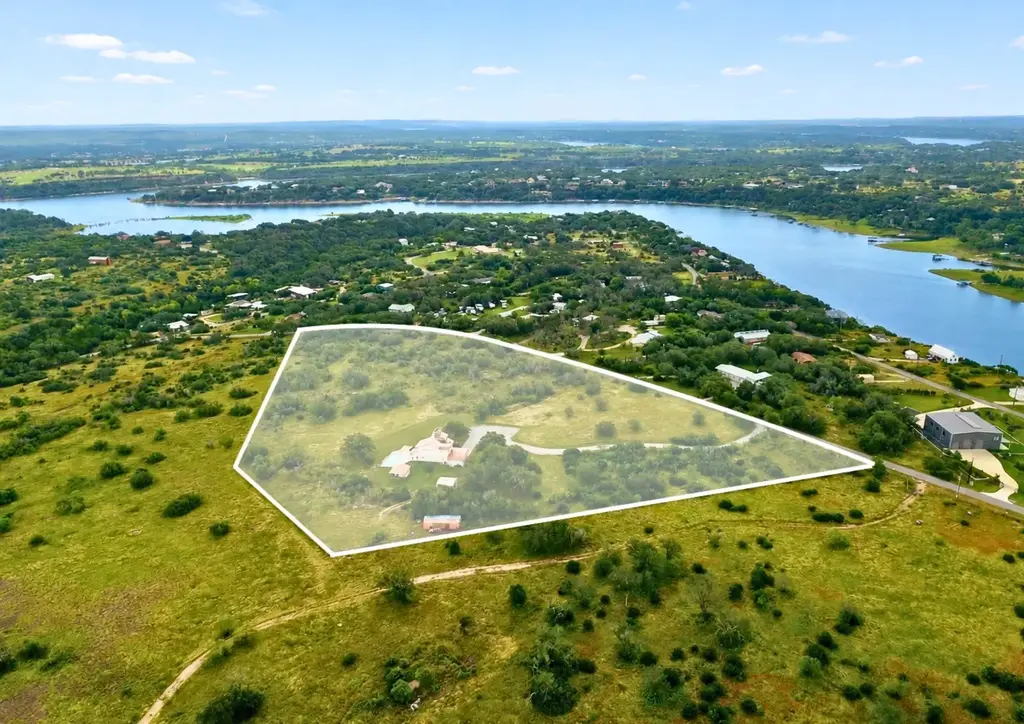 312 Paleface Point Drive, Spicewood
