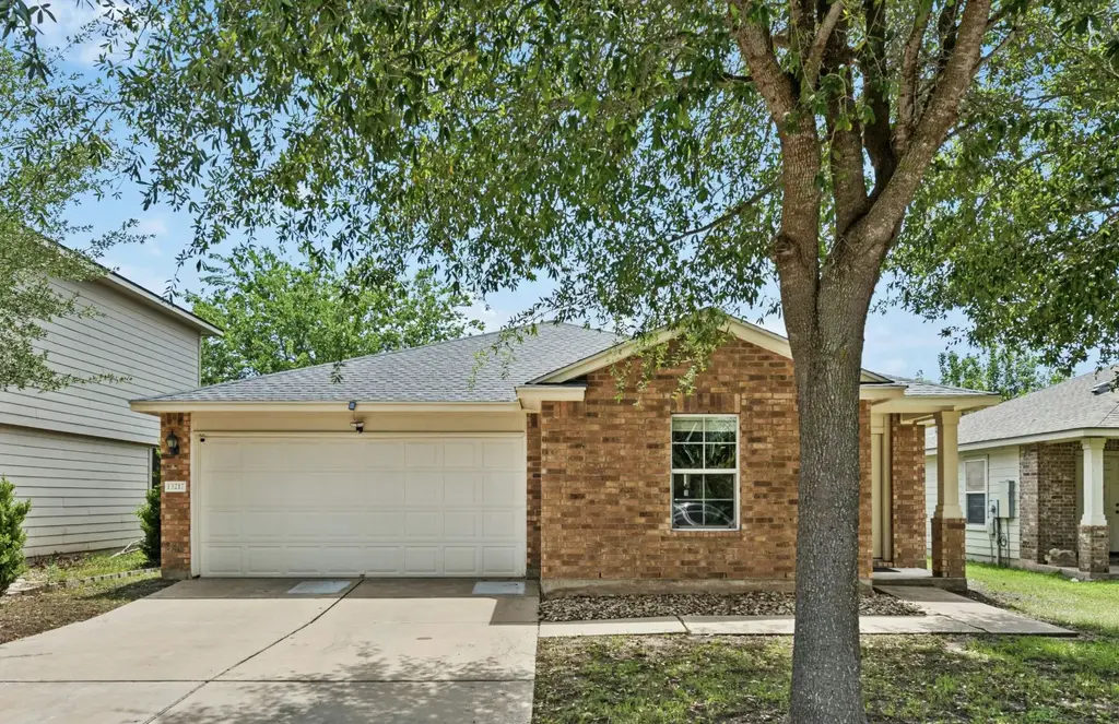 13217 High Sierra Street, Manor