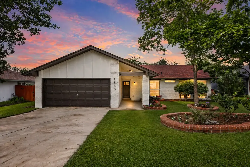 1433 Salem Meadow Circle, Austin