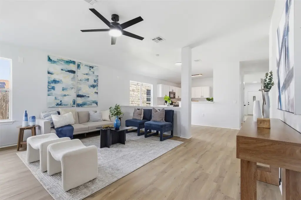12720 La Paz Lane, Del Valle
