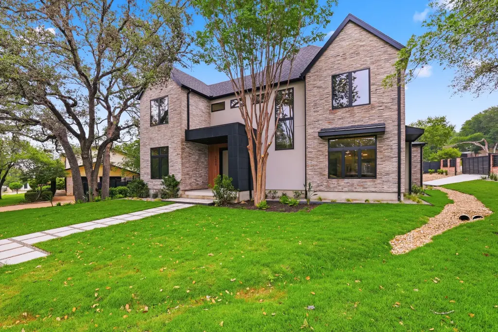 2605 Forest Bend Drive, Austin