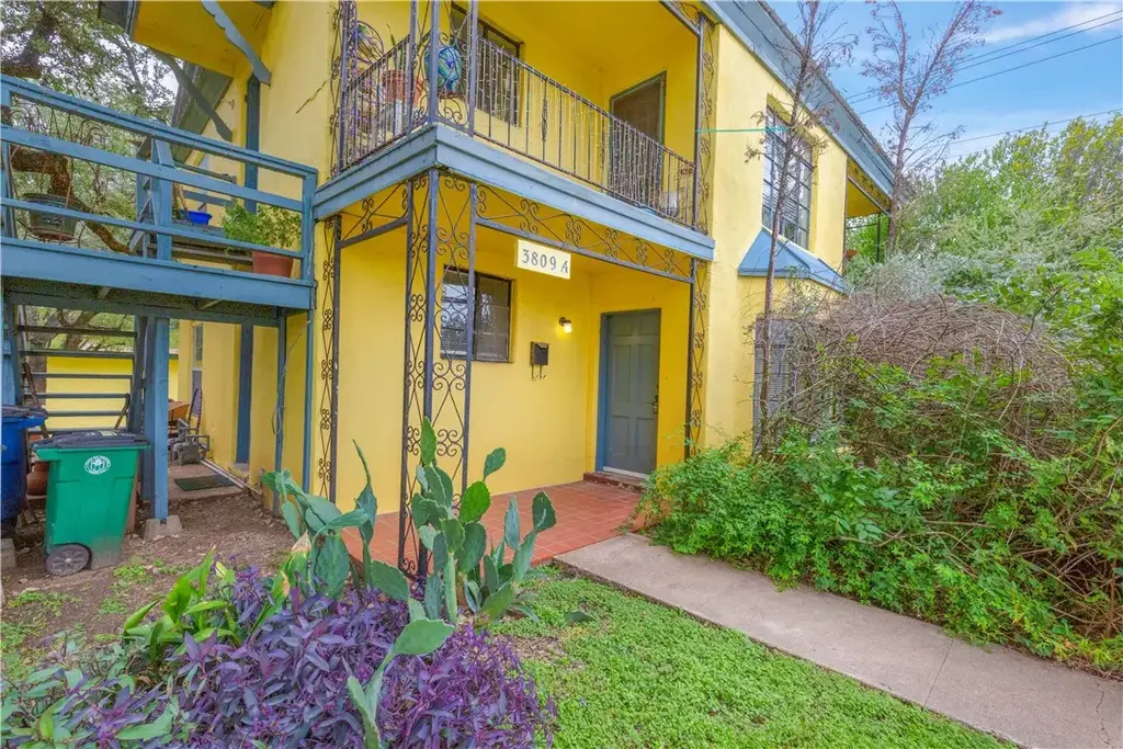 3809 Maplewood Avenue A, Austin