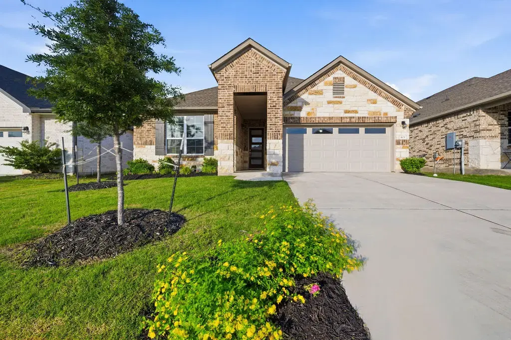 404 Black Sheep Cove, Leander