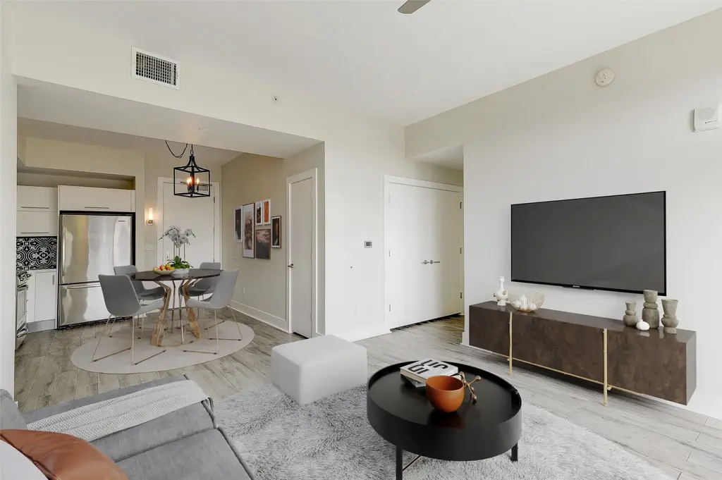 603 Davis Street 1205, Austin
