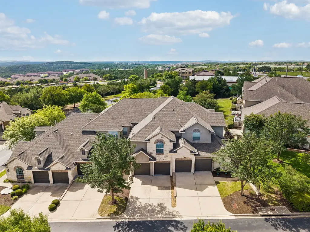 114 Aria Ridge 802, Lakeway