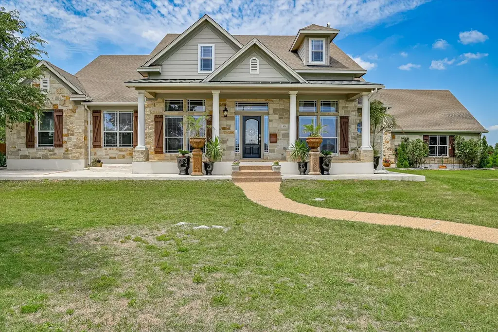 108 High Plains Trail, Spicewood