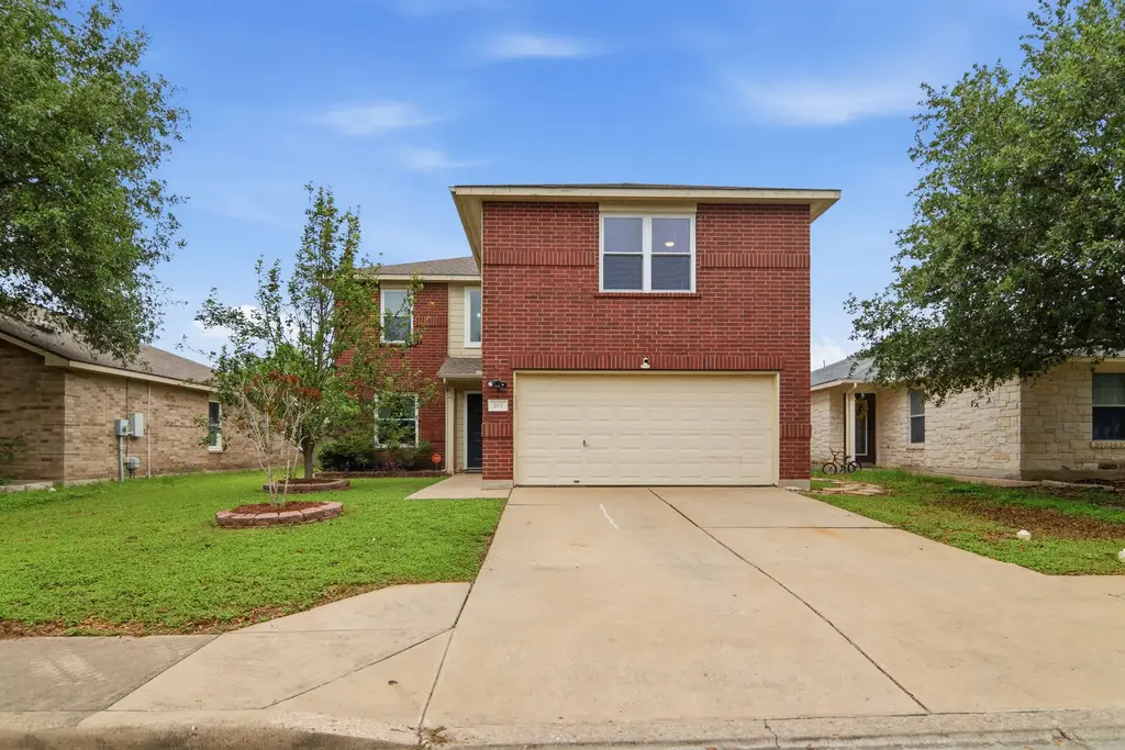 202 Pheasant Trail, Bastrop