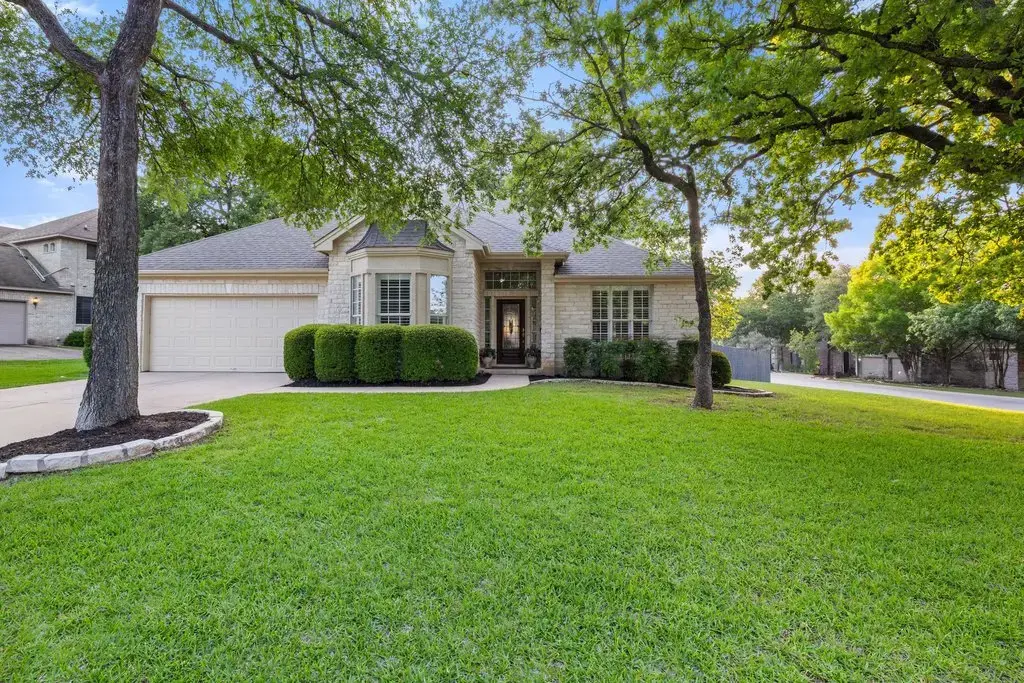 100 Brentwood Drive, Georgetown