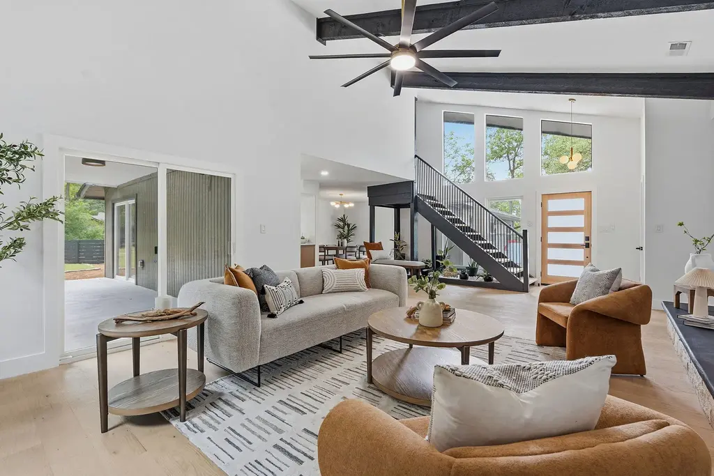 8312 Adirondack Trail, Austin