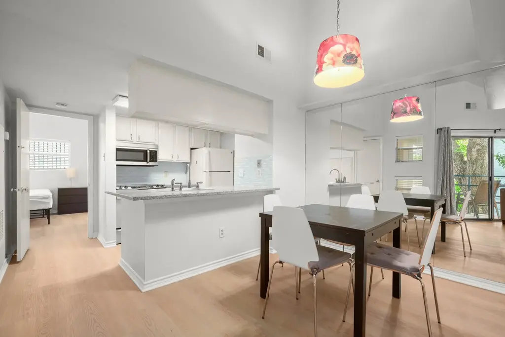 2311 Nueces Street 303, Austin
