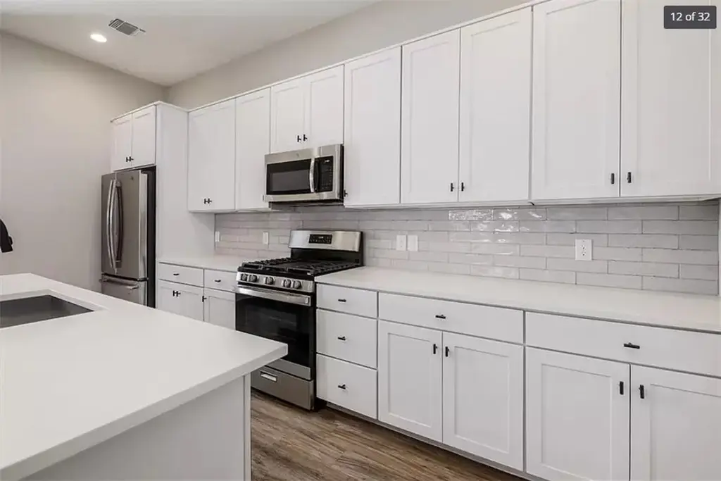 3809 Valley View Road 16, Austin
