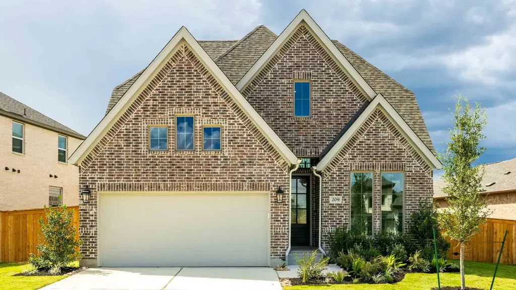 209 Amber Oak Lane, Georgetown