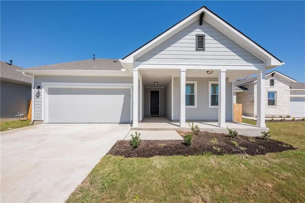 204 Cold Spring Loop, Bastrop
