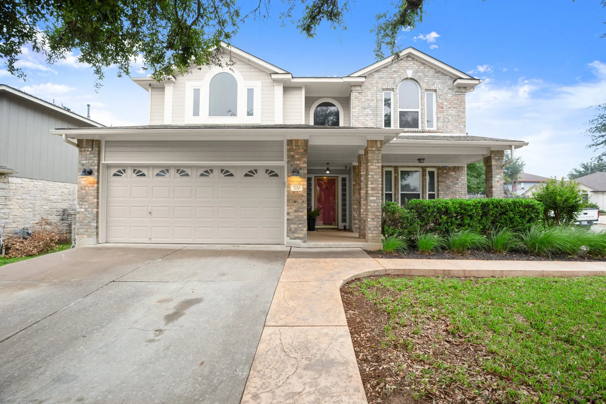 Photo of Listing #3310031