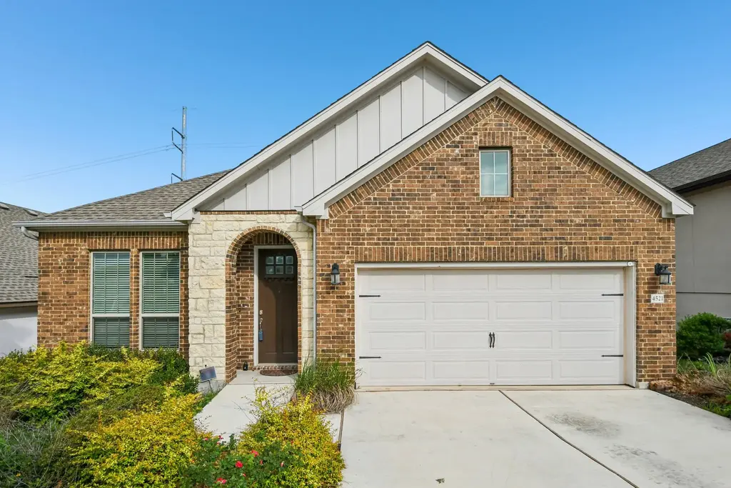 4521 Lucabella Lane, Leander