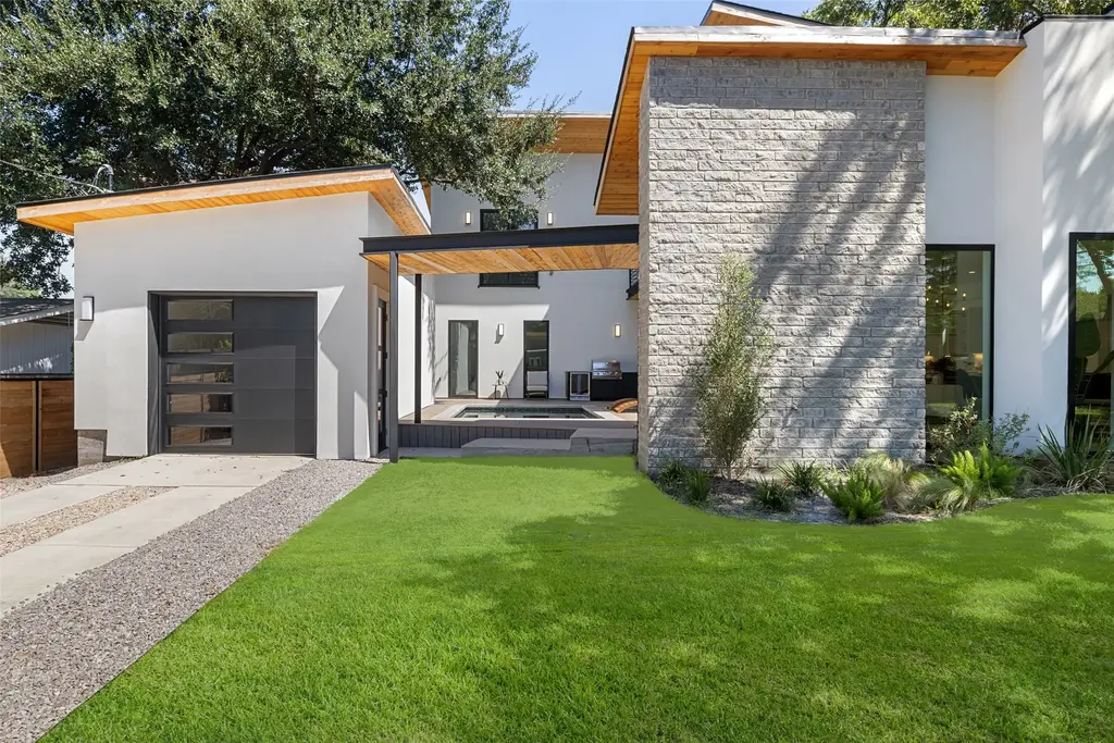 1913 Fairlawn Lane, Austin