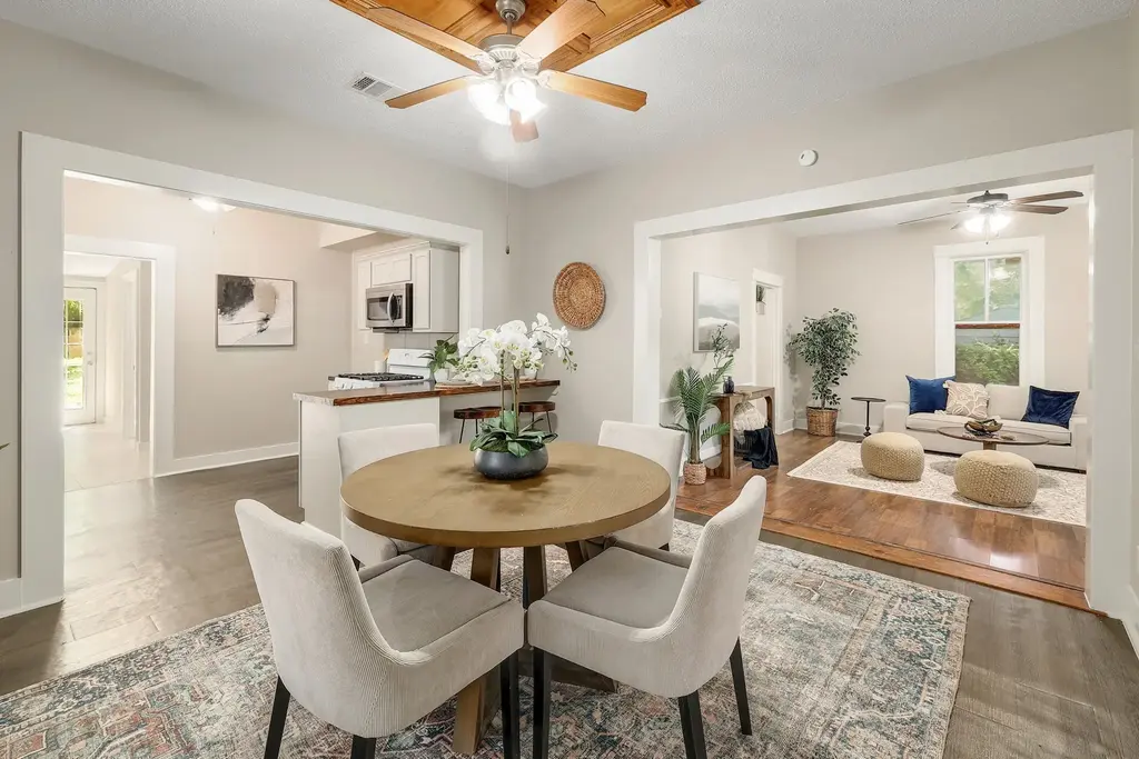 1104 Kimbro Street, Taylor