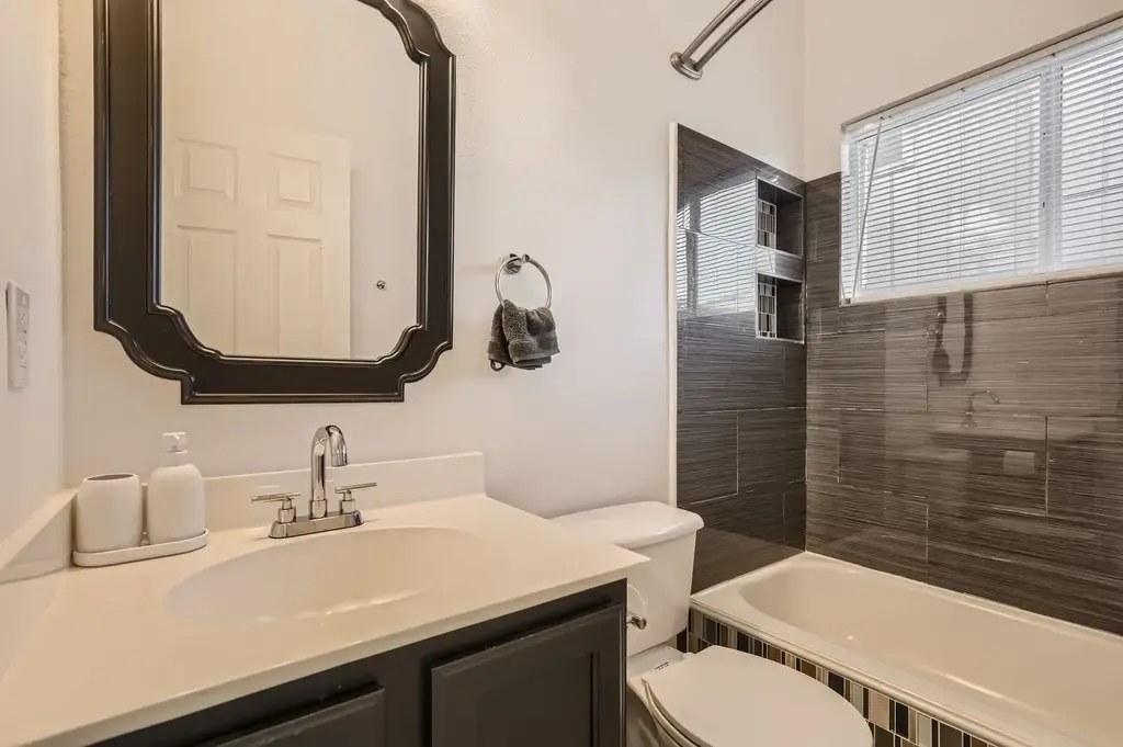 3805 Mankins Way, Austin