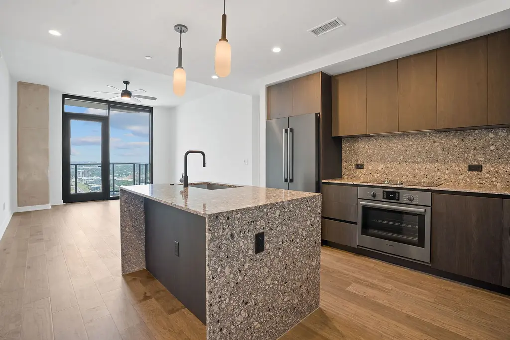 84 East Avenue 3503, Austin