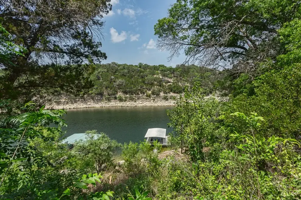 3721 Firemans Trail, Lago Vista