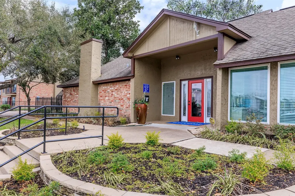 10301 Sandpiper Drive 30-333, Houston