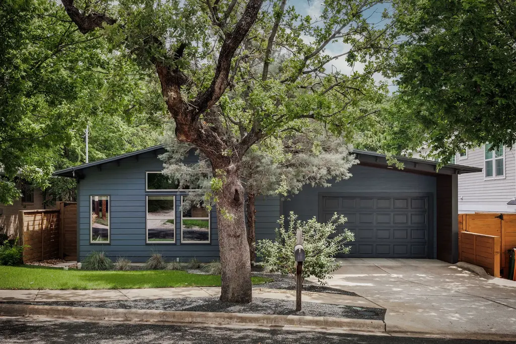 1605 Maple Avenue, Austin