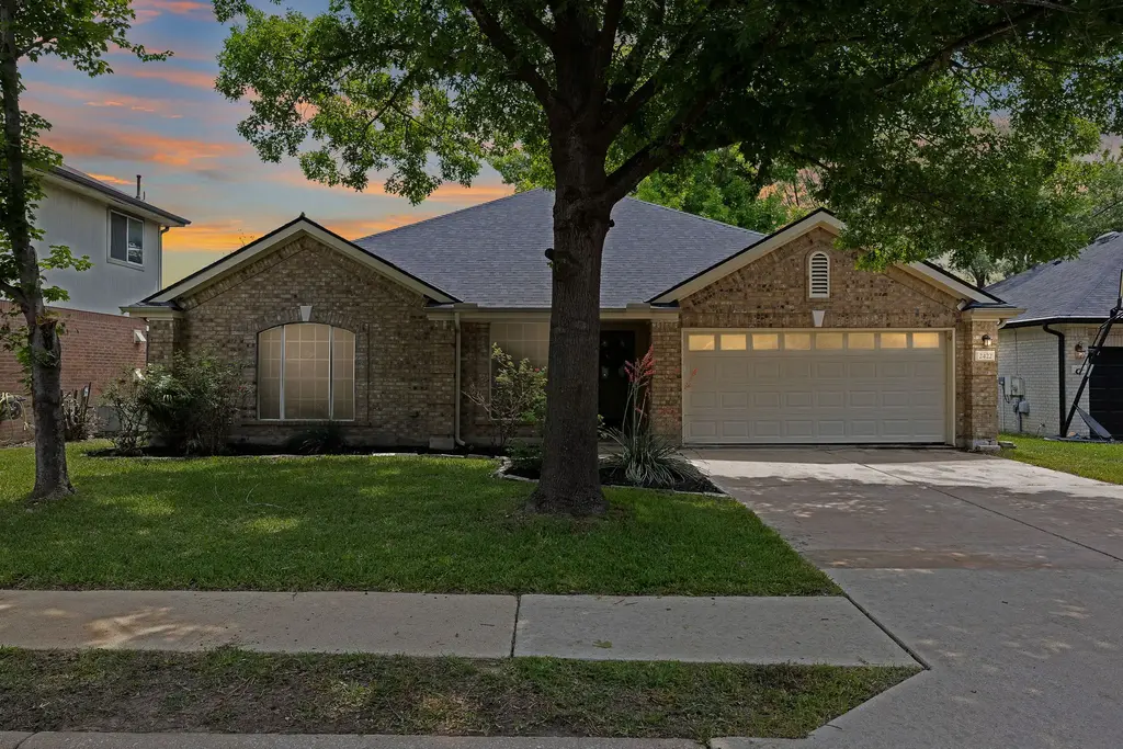 2422 Agarita Trail, Round Rock