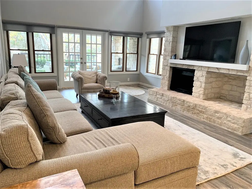 105 Birdie Drive, The Hills