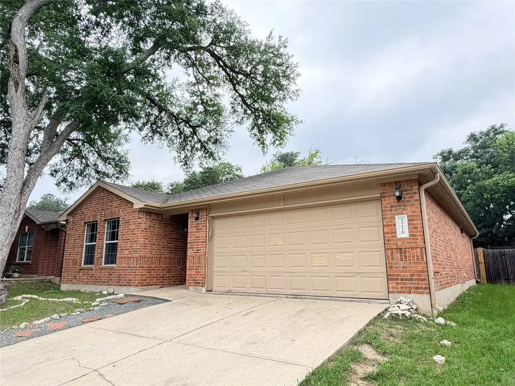 5216 English Glade Drive, Austin