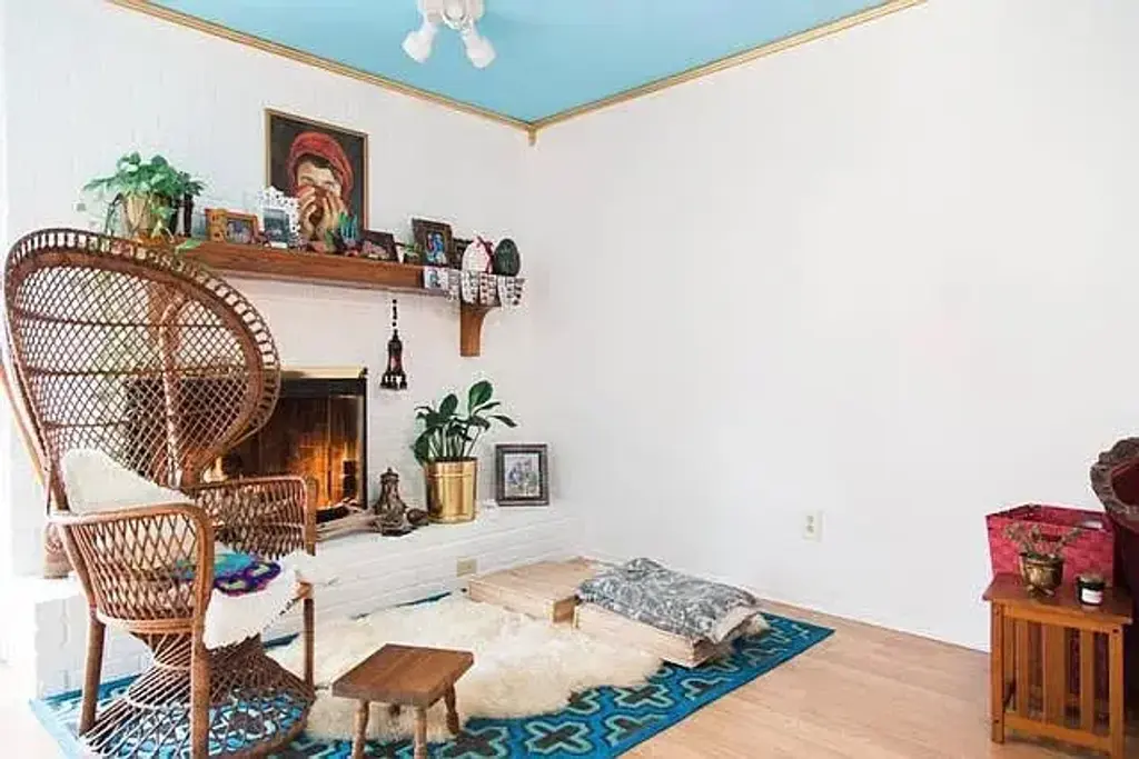 2004 Krizan Avenue, Austin