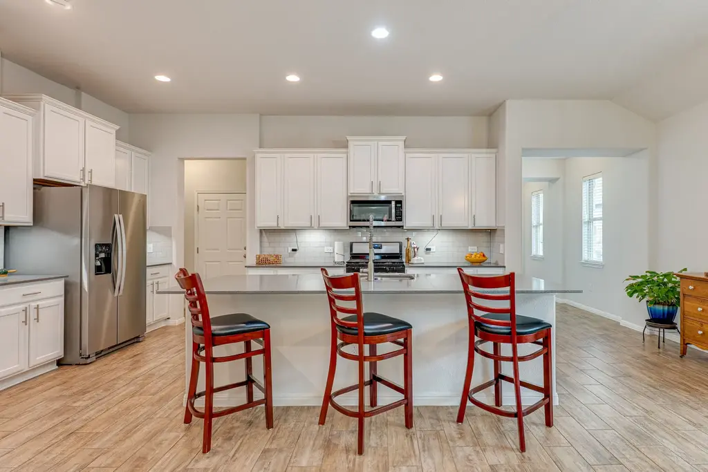1009 Goldilocks Lane, Manchaca