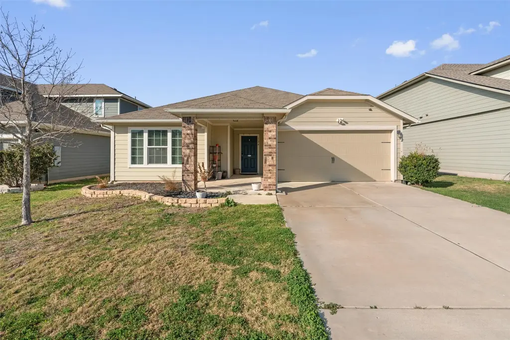 124 Denton Drive, Hutto
