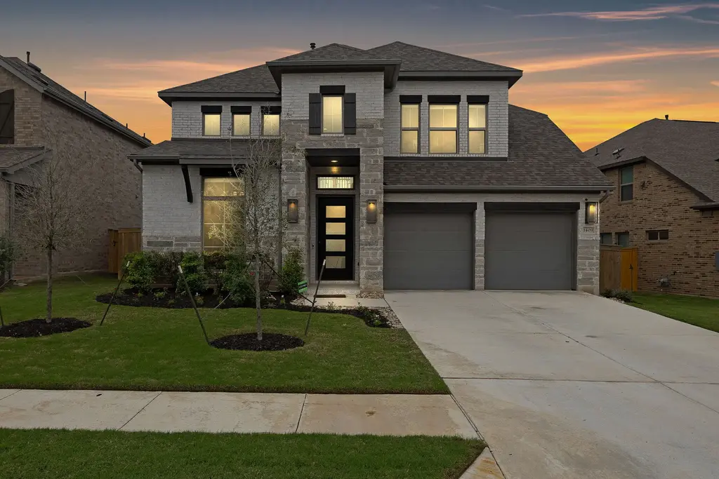 1409 Golden Celebration Bend, Leander