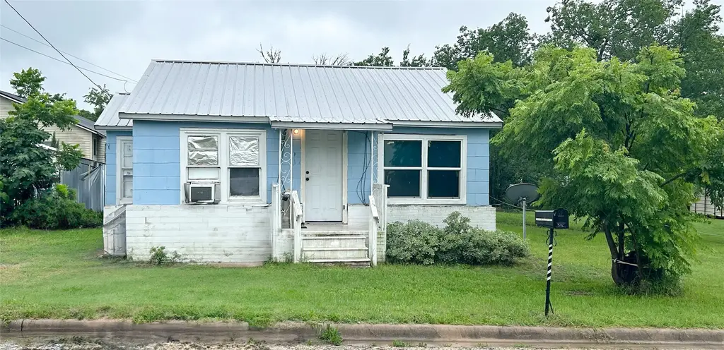 540 W Hempstead Street, Giddings