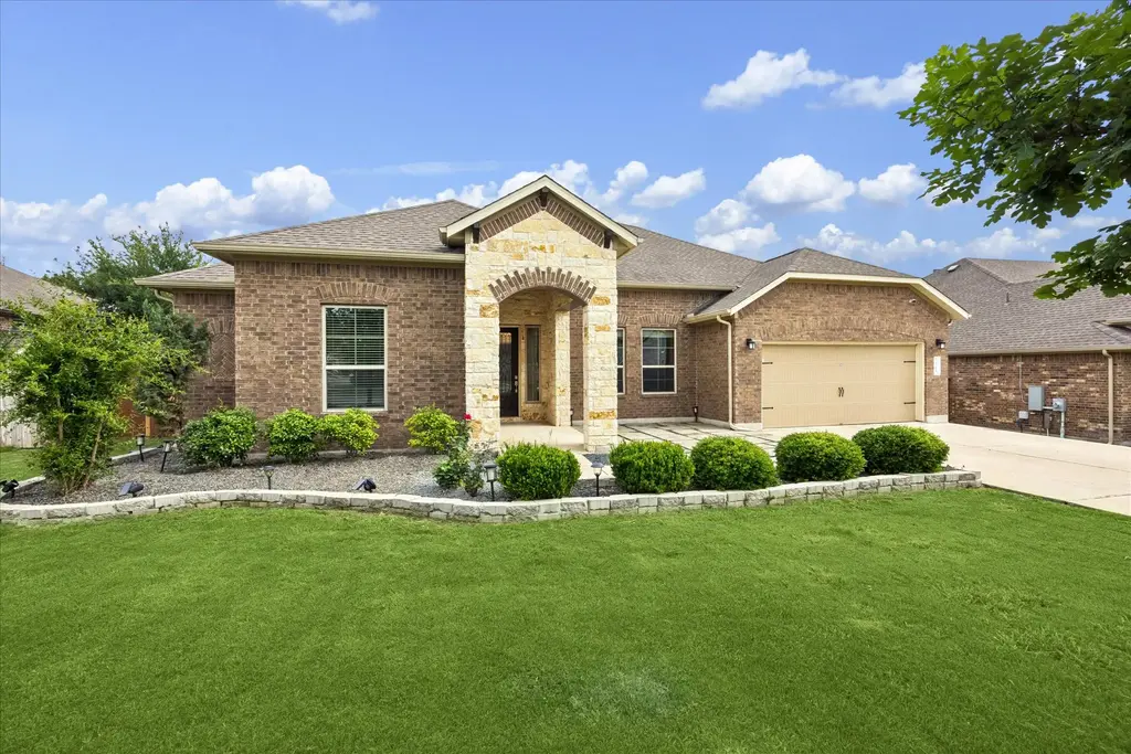 365 Arapaho Drive, Kyle