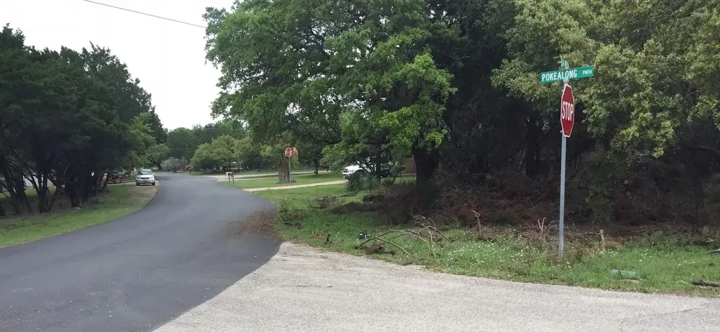 6100 Pokealong Path, Lago Vista