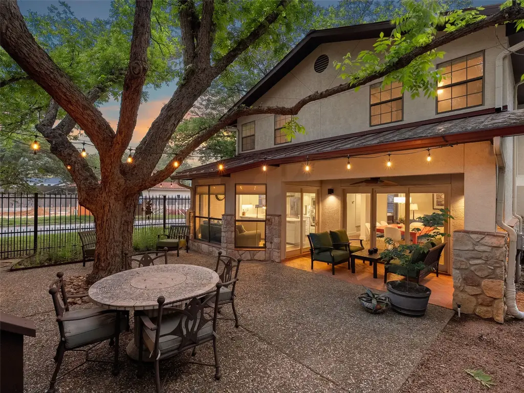 299 W Edgewater Terrace, New Braunfels