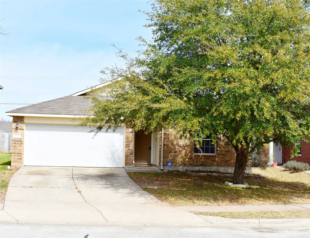 804 Lavaca Loop, Elgin